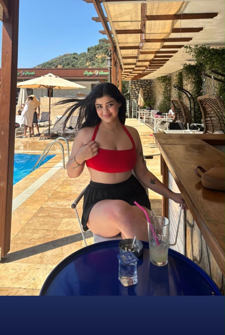 Susuzören Arabada Görüşen Escort İzel