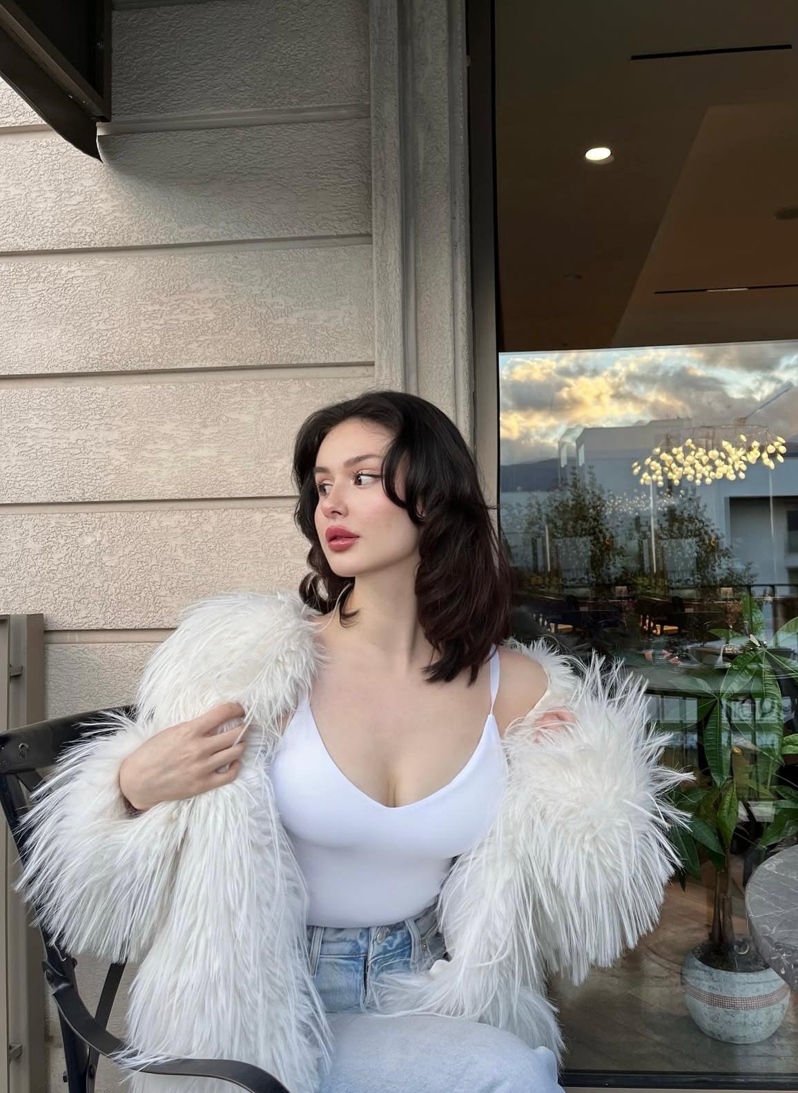 Köme Düşünceli Bayan Escort Dicle