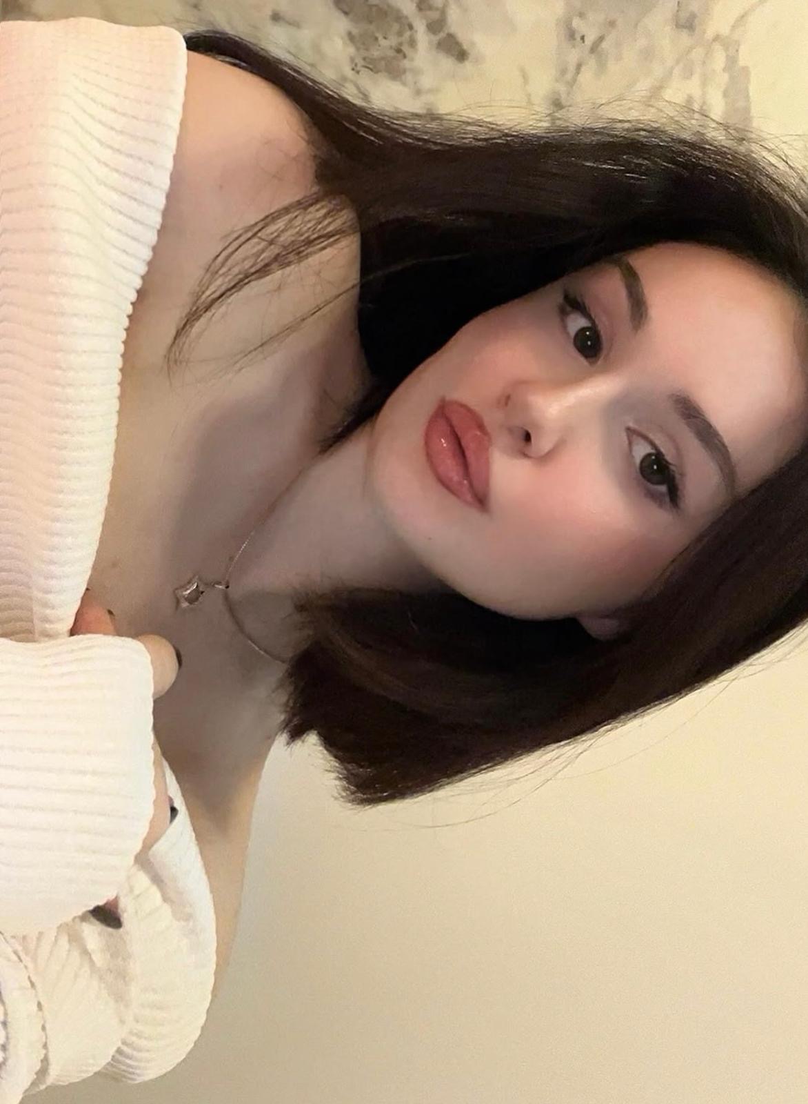 Göğem Tatlı Dilli Bayan Escort Reyhan